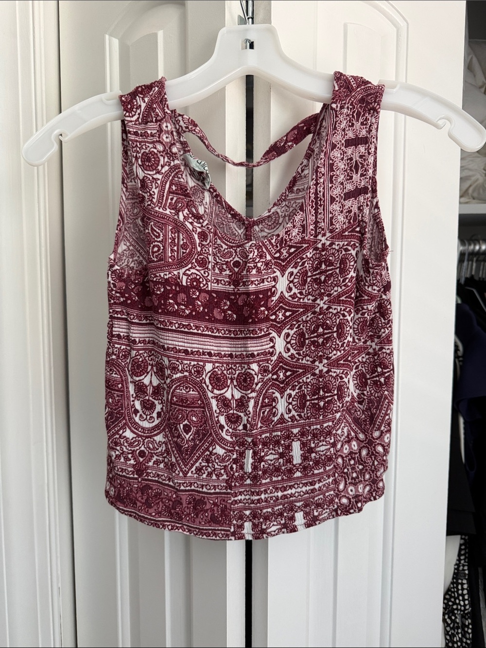 Mia Chica Maroon and White Paisley Sleeveless Camisole